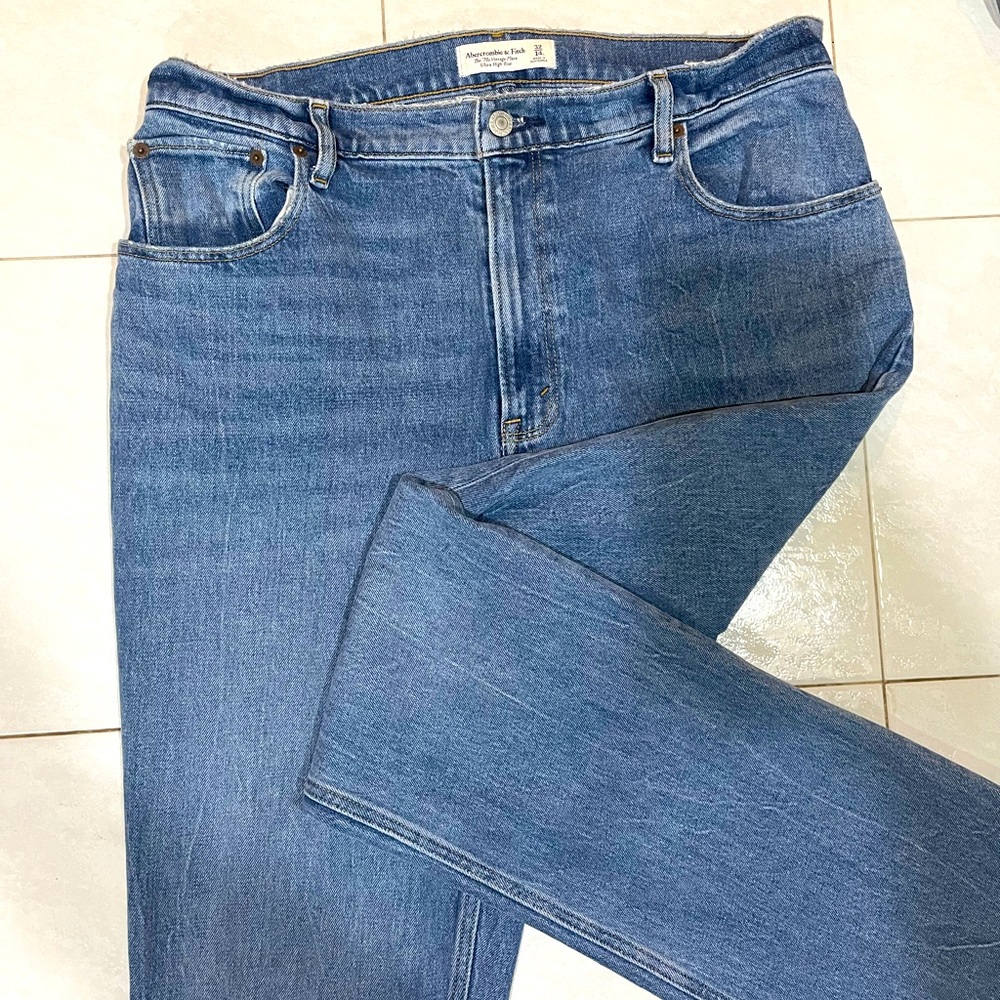 Abercrombie and Fitch The 70s vintage flare ultra high rise 32 Long
